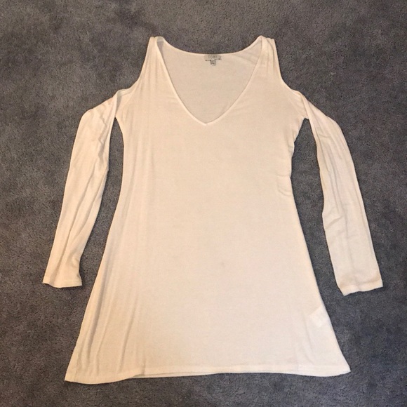 Tobi Cold Shoulder Dress - Picture 3 of 6